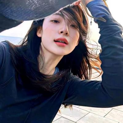 向左爱．向右爱